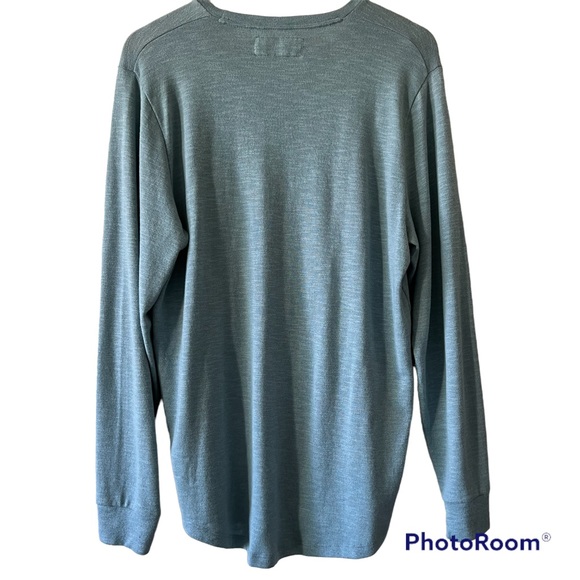 Abercrombie & Fitch Soft A&F Tee Light Sweater - Picture 3 of 5
